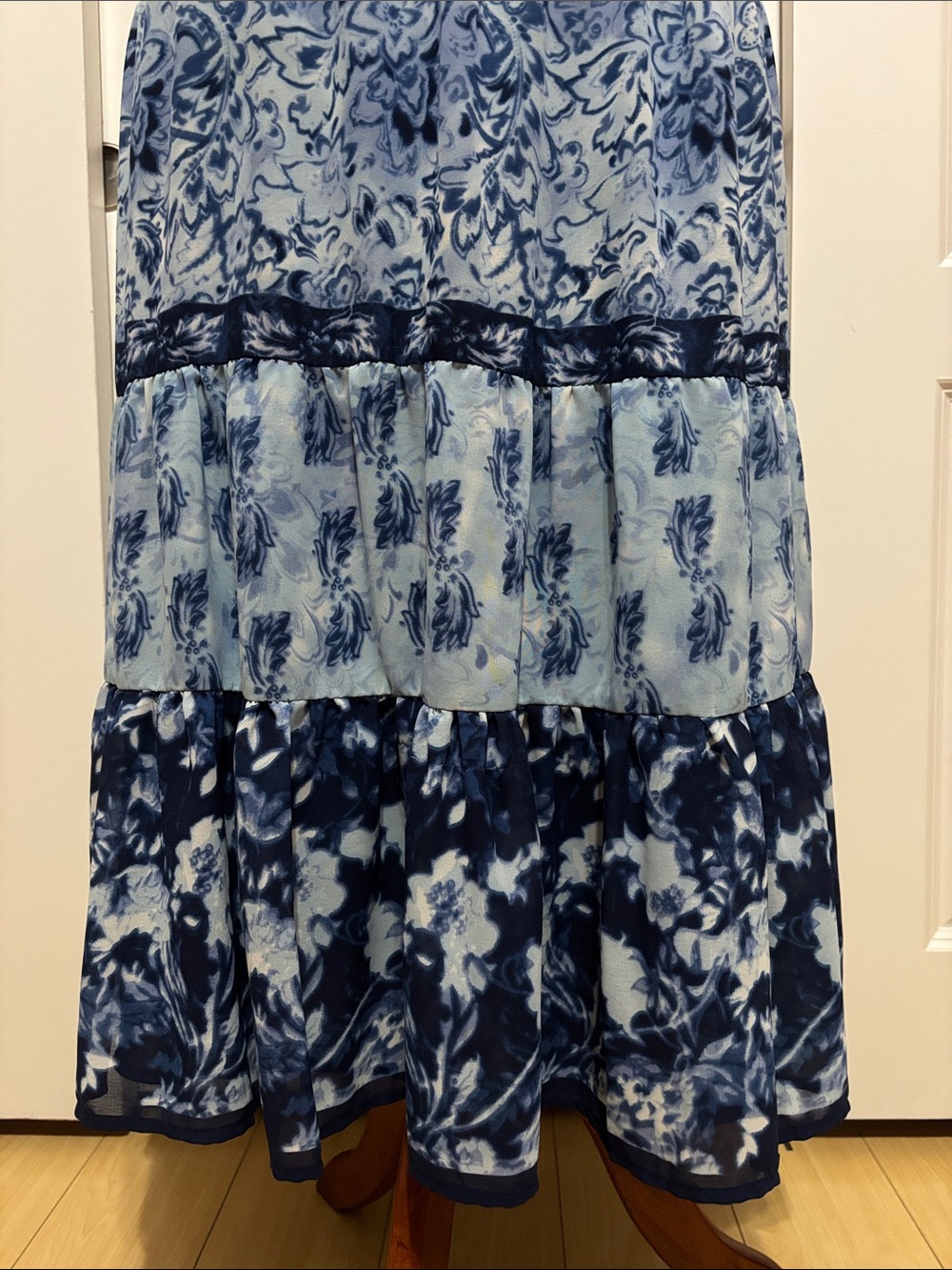 Navy & Light Blue Floral Tiered Maxi Skirt - Women's - Picture 4 of 8